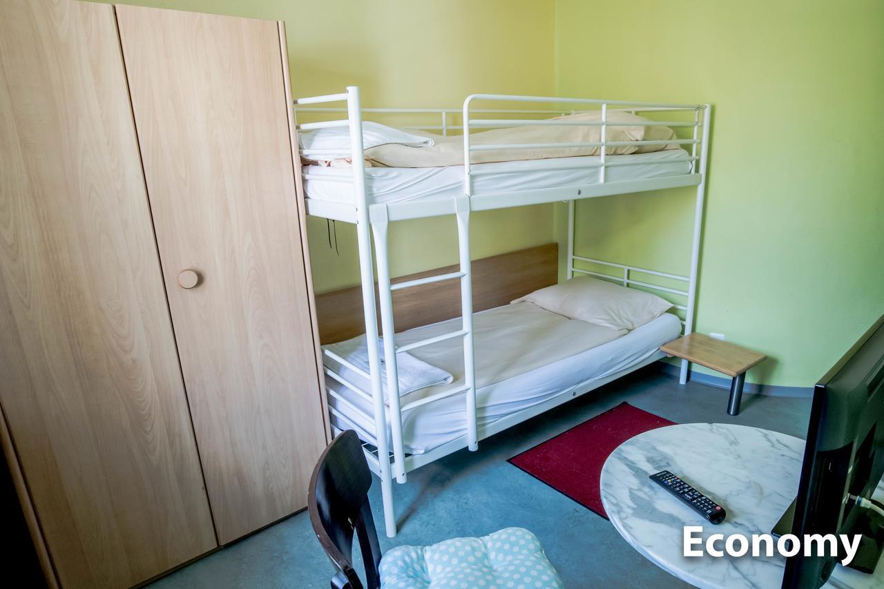 Hotel & Backpackers Zak Σαφχάουζεν Εξωτερικό φωτογραφία