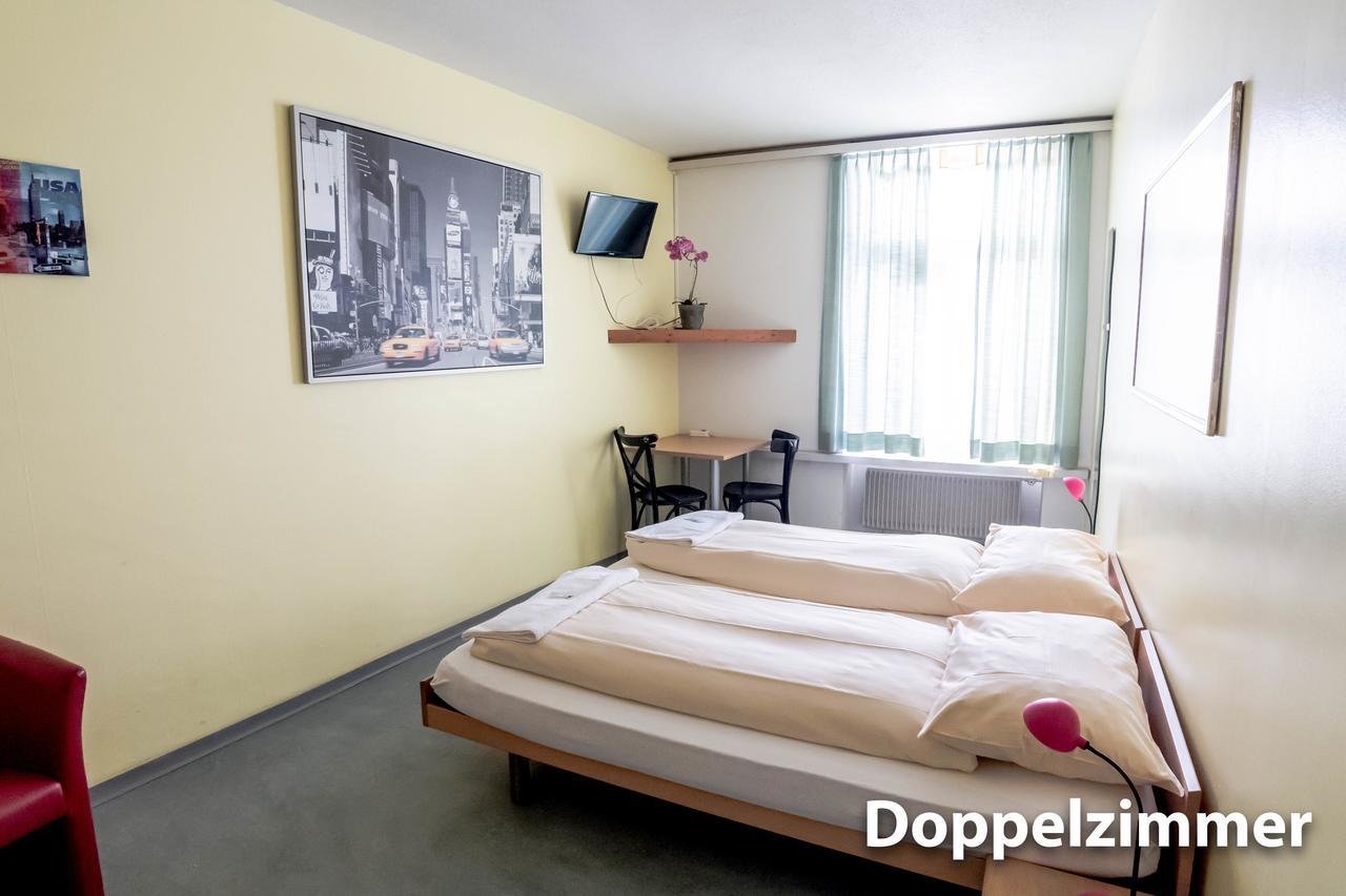 Hotel & Backpackers Zak Σαφχάουζεν Εξωτερικό φωτογραφία