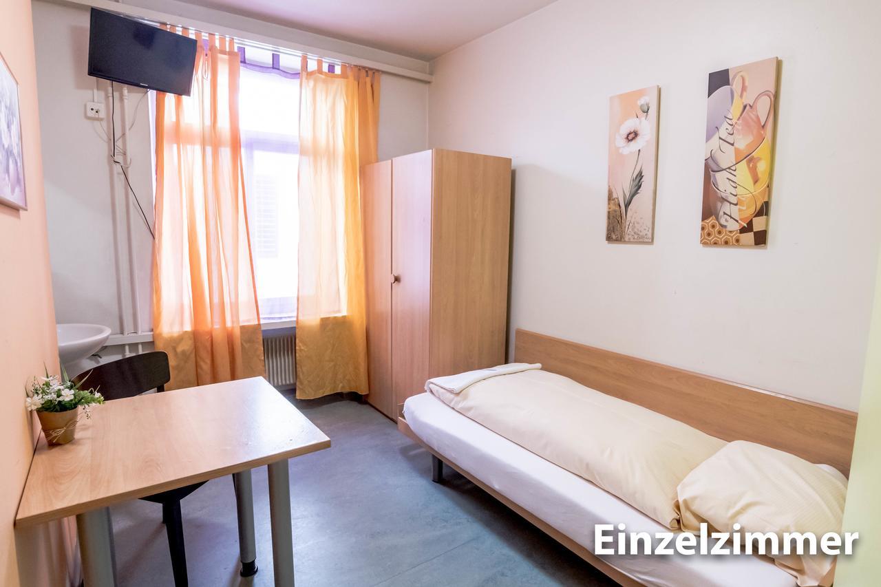 Hotel & Backpackers Zak Σαφχάουζεν Εξωτερικό φωτογραφία