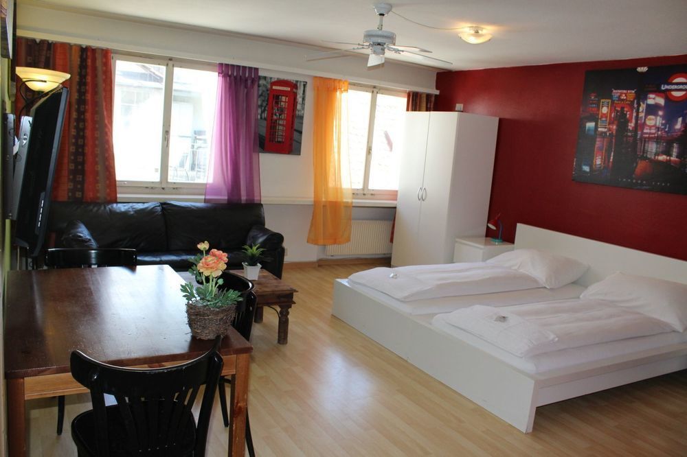 Hotel & Backpackers Zak Σαφχάουζεν Εξωτερικό φωτογραφία
